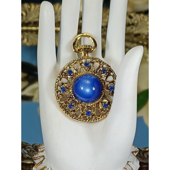 Charm Pin Pendant Big Blue Beautiful Stone Golden Charm Pin Brilliant Round Fun - Picture 6 of 11